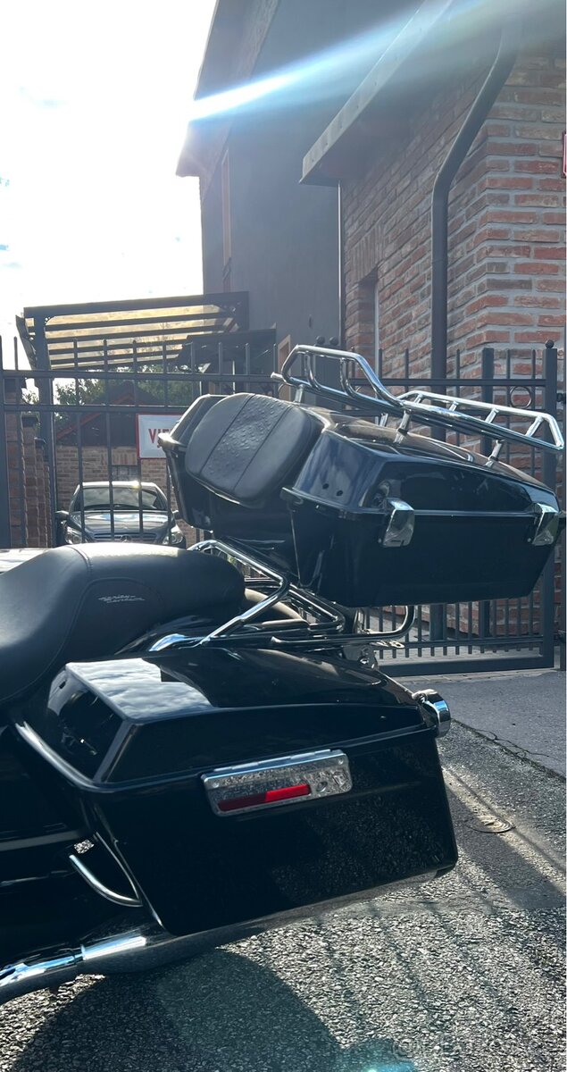 Harley - Davidson FLHTCI - 100th výroční model. - 14