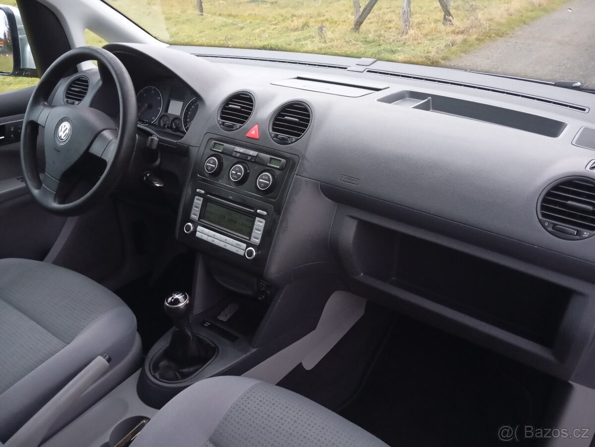 VW Caddy 1.9 Tdi 77kw Life Gewinner, 1.majitelka - 14