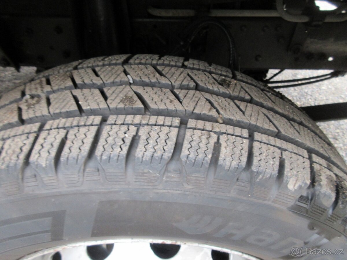 Nissan Cabstar AV1 95.32 - 14