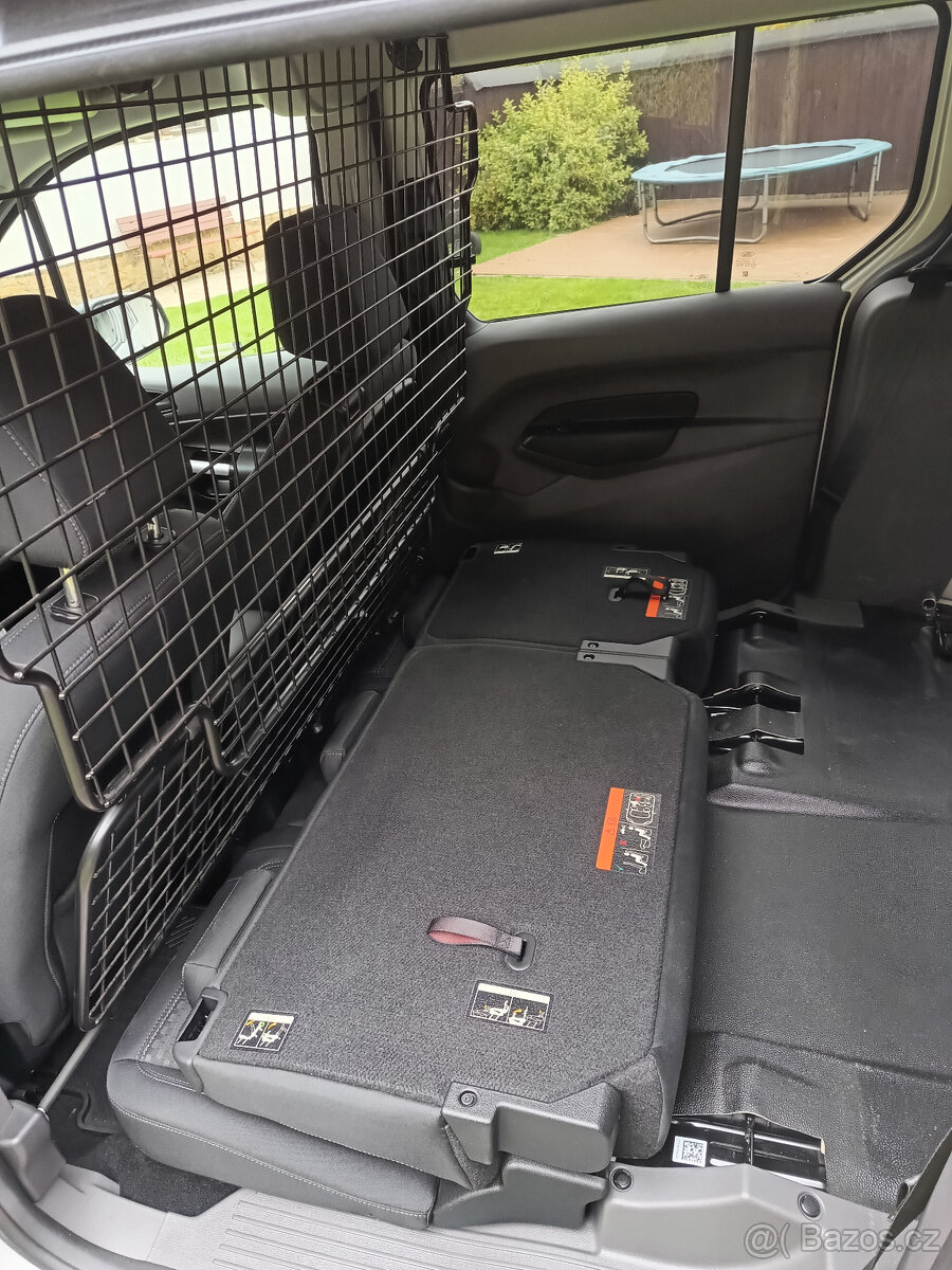 Ford Transit Connect Kombi, najeto 54.050 km - 14