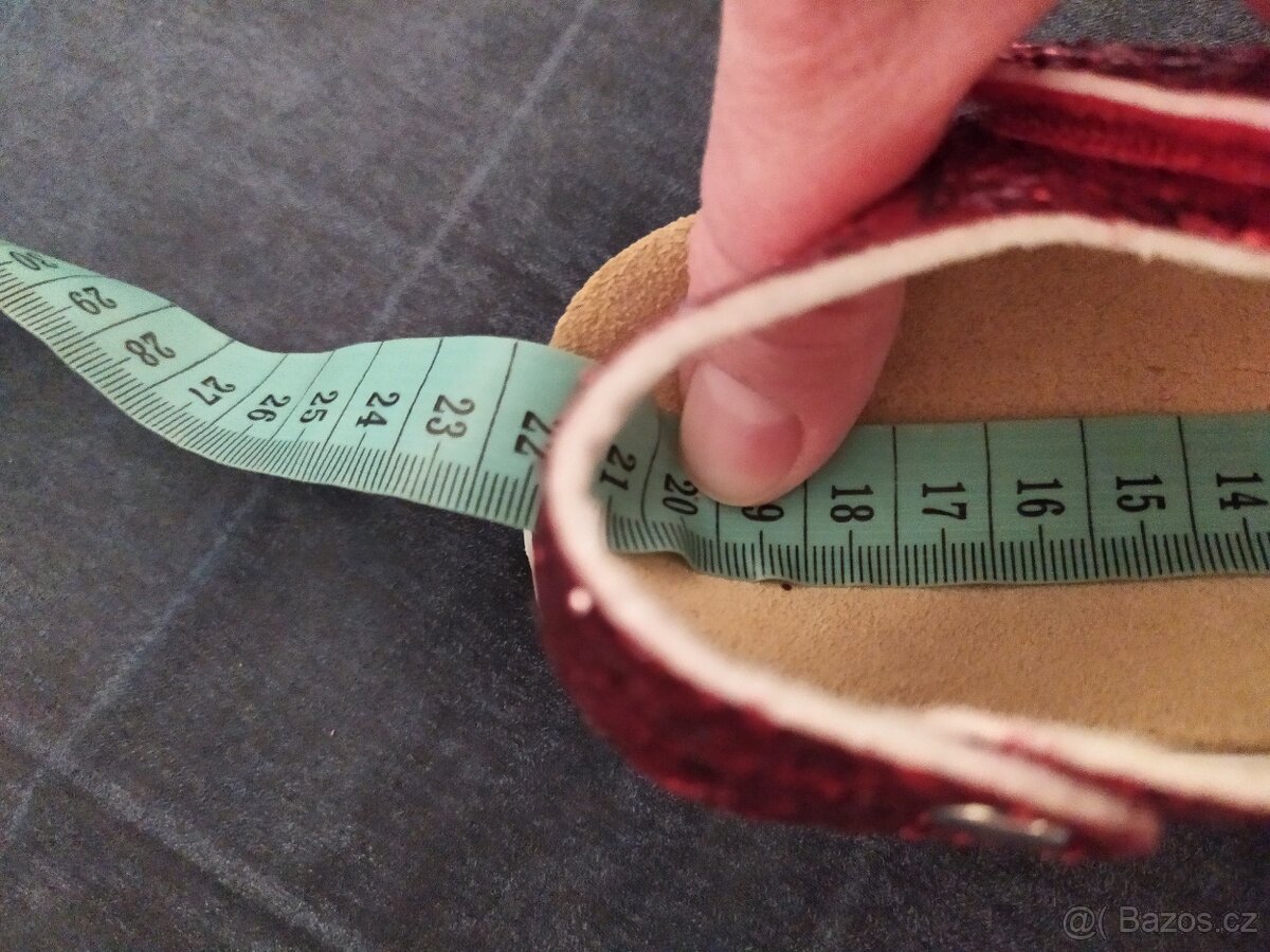 Dívčí sandály zn. Superfit, vel. 33, flitry, jahody - 14