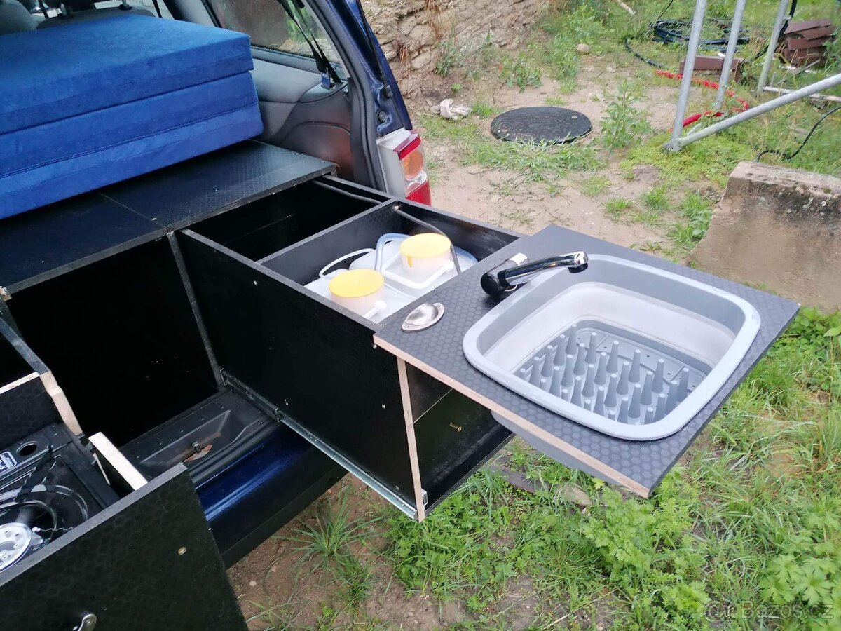 Spací vestavba do Ford Galaxy - 14