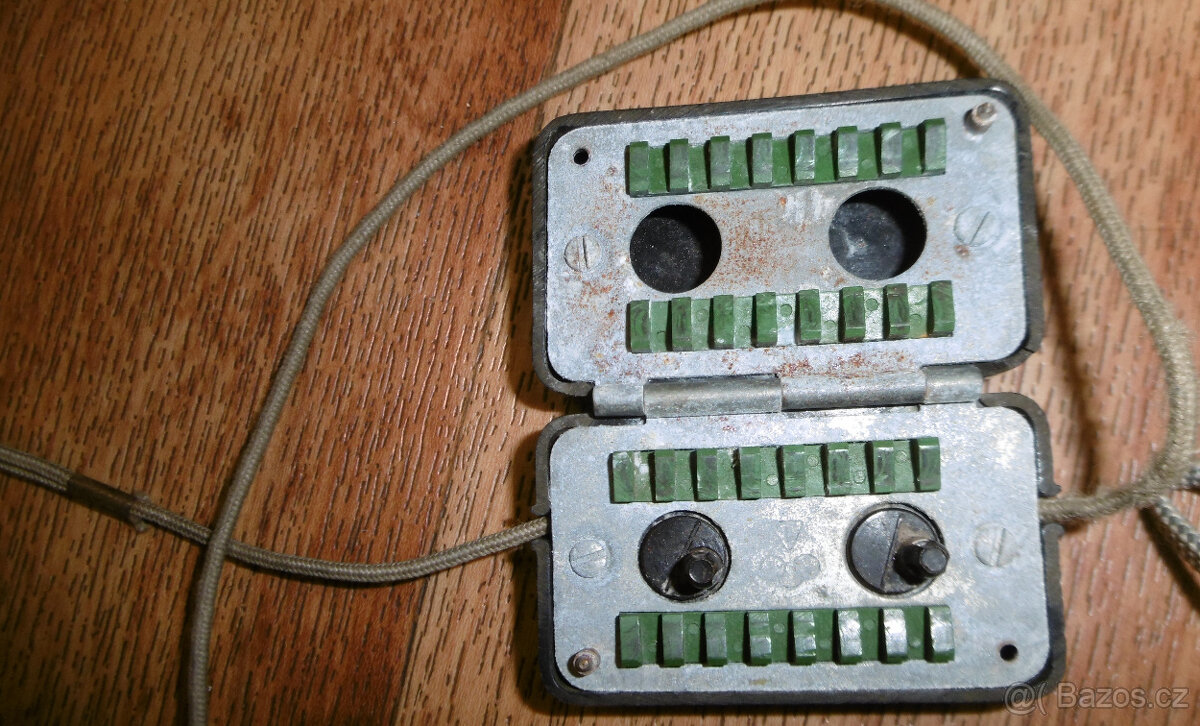 U.S. Army mix veci 2 sv. valka a Vietnam KVH airsoft - 14