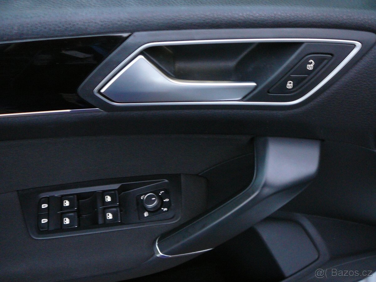 VW TOURAN 1.4 TSI 110KW DSG+F1 R-line FULLED NAVI ACC KAMERA - 14