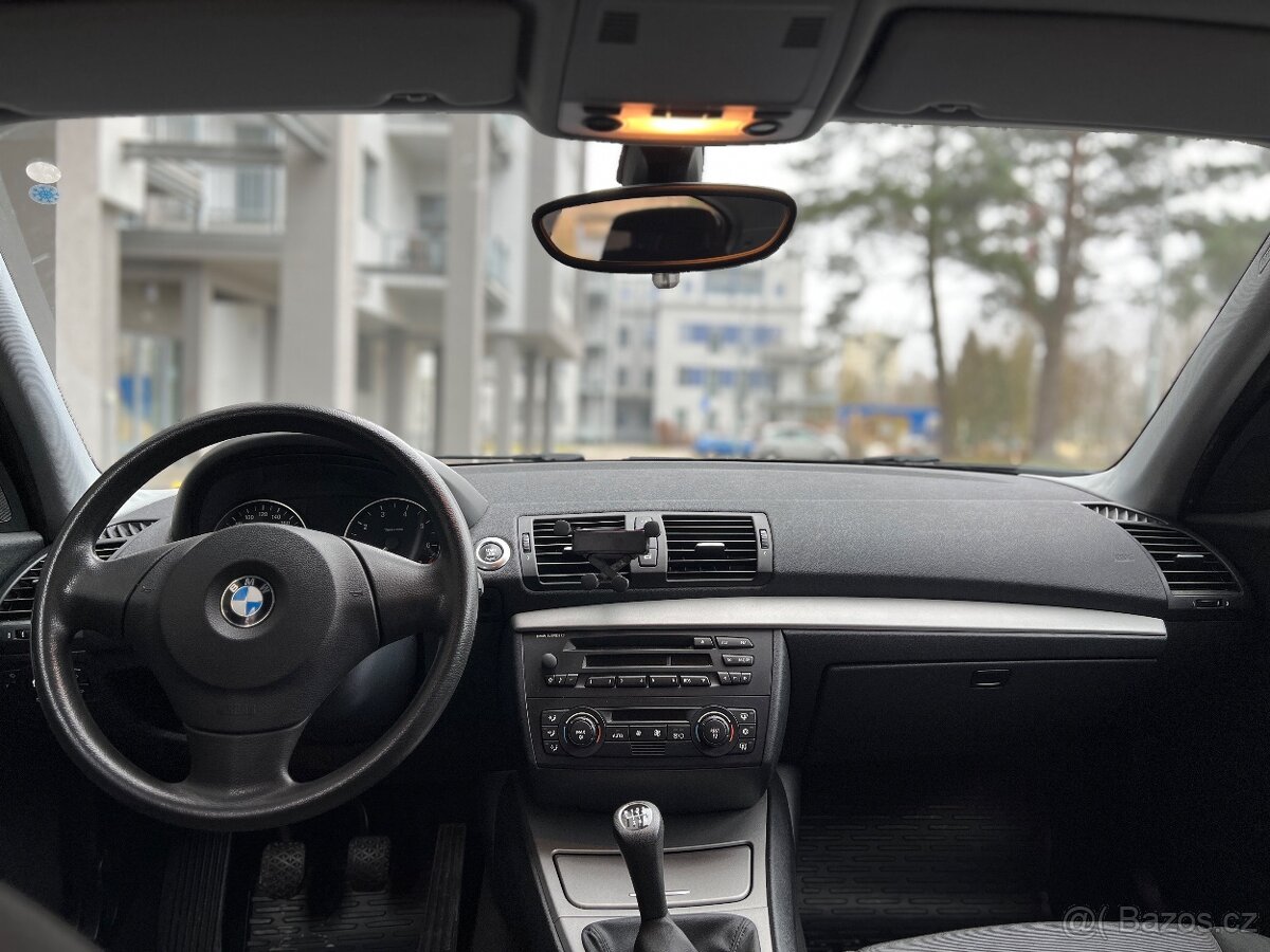 Prodám BMW 1 Series E87 116i - 14