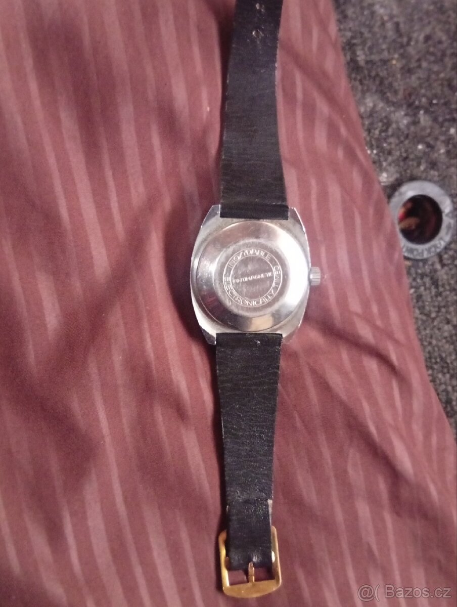 Mechanické hodinky RUHLA - 14