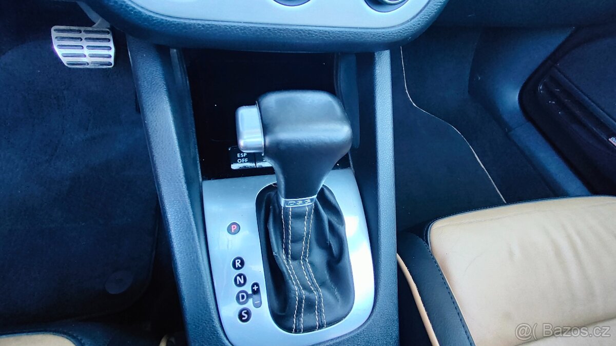 Volkswagen Eos 3.2 6-válec INDIVIDUÁL DSG - 14