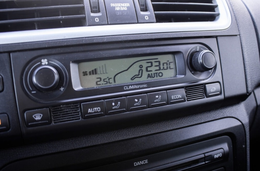 Škoda Fabia 1.6 Elegance, 77kW (2008) - 14