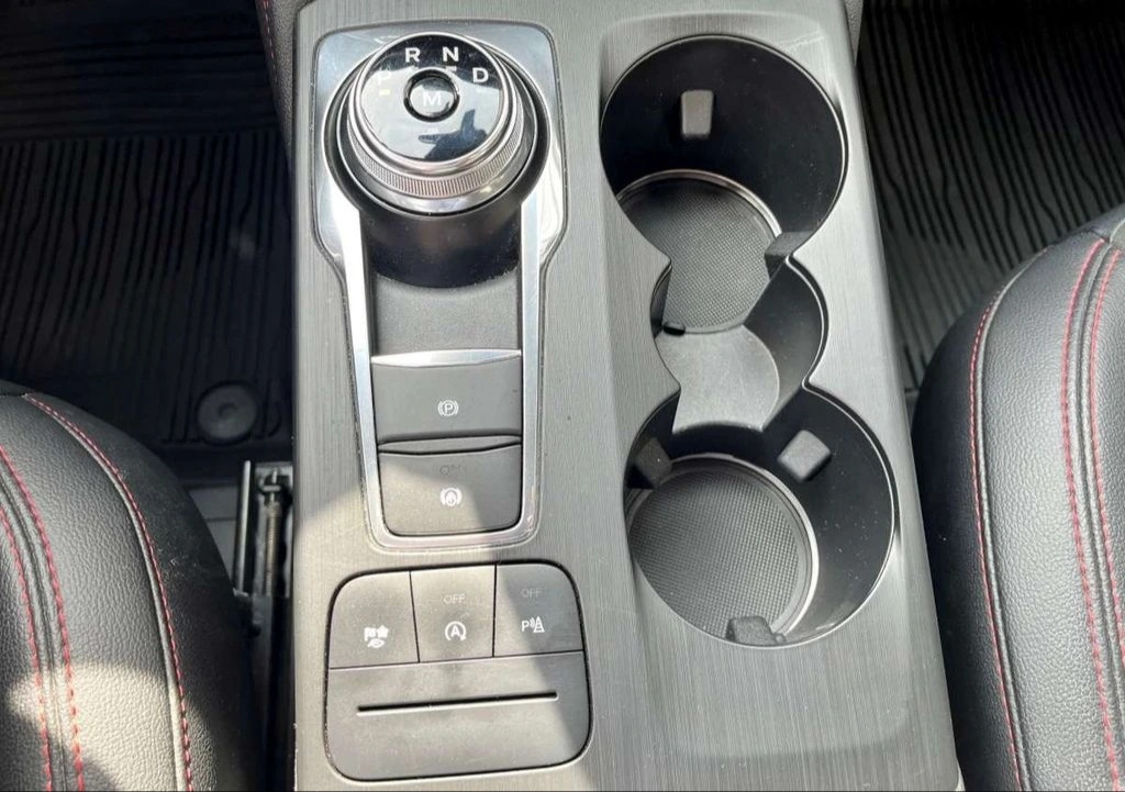 Ford Kuga, ST-Line X, 2.0 140 kW, AWD, ČR - 14