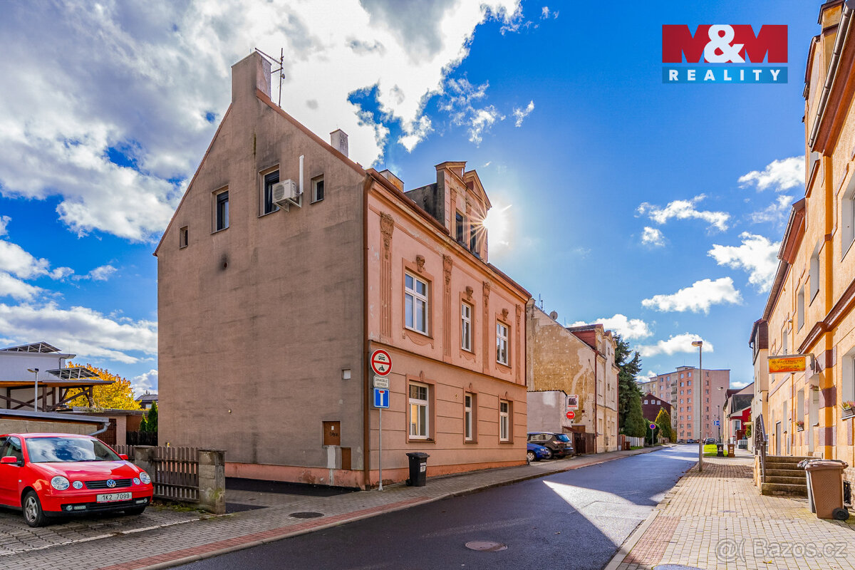 Prodej bytu 3+1, 76 m², Karlovy Vary, ul. Příčná - 14