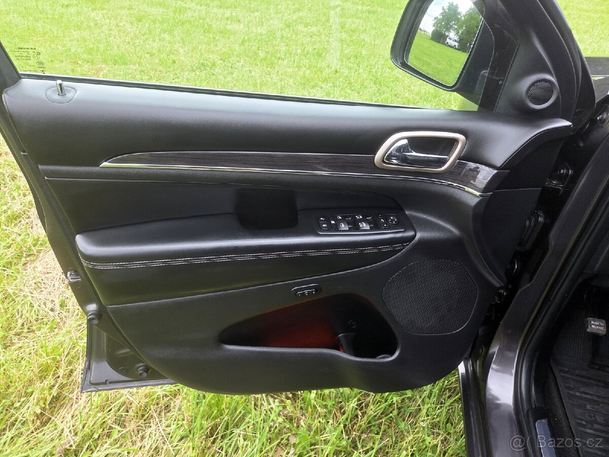 Jeep Grand Cherokee Overland 3.0d SLEVA - 14