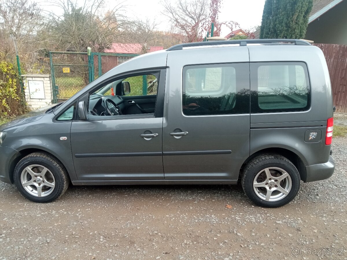 VW CADDY 1.6TDI 75KW-STK 9.2027 - 14