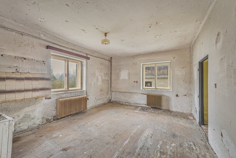 Prodej RD /Chata 60m2, obytná 85 m2 /balkon, pozemek 390 m2, - 14