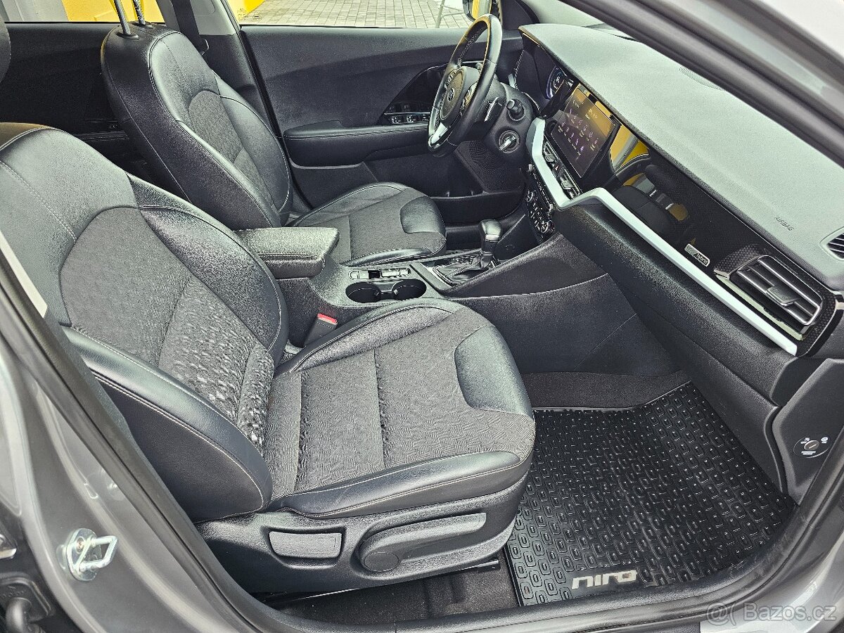 Kia Niro HYBRIDNÍ 1.6 GDI HEV Exclusive DCT - 14