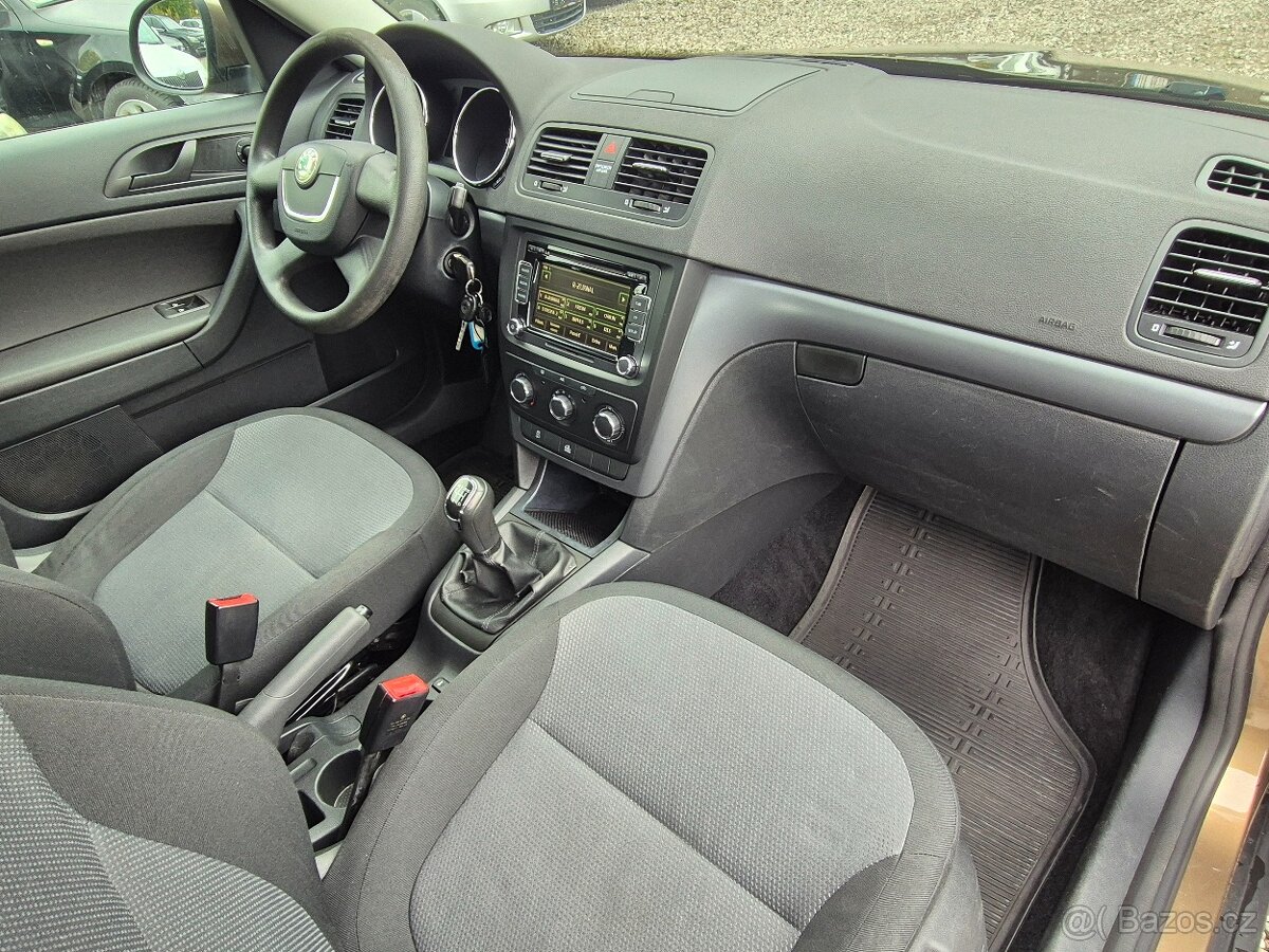 Škoda Yeti 2.0TDi,81KW,4x4,MANUÁL,1.MAJITEL,ČR,R.V.2011 - 14