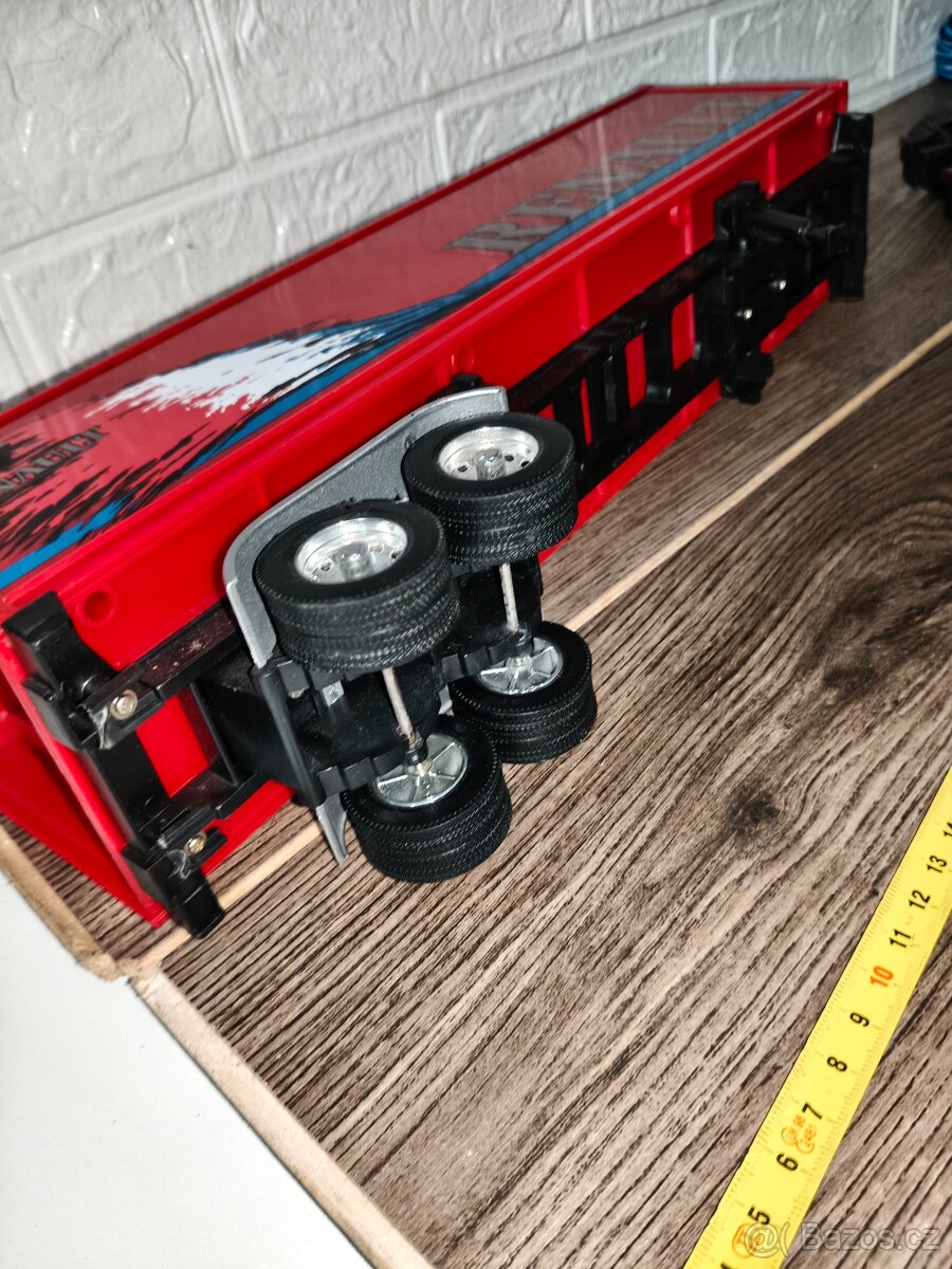 Tahač s návěsem - 14