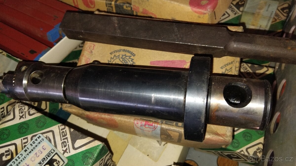 Soustruh-nože, frézy, příslušenství. - 14