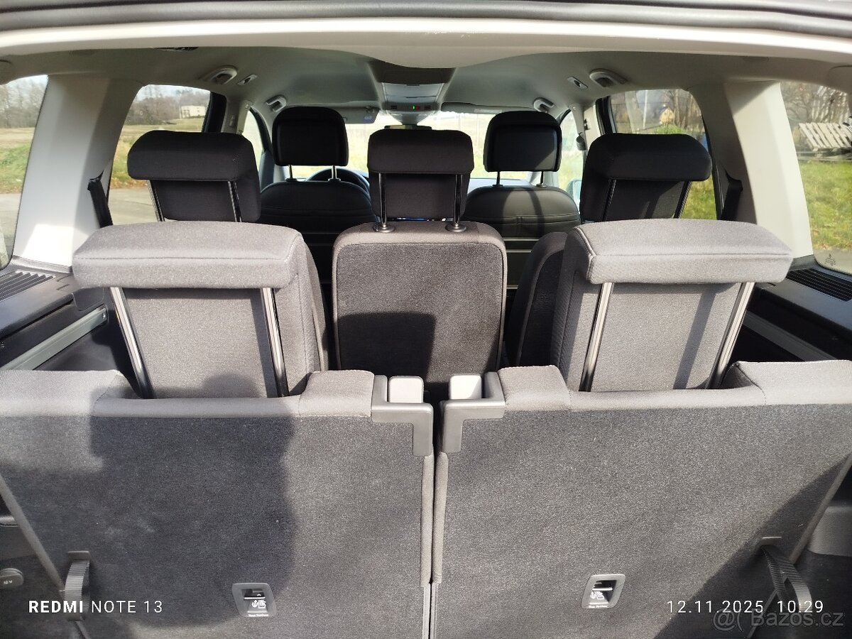 VW Touran 1.5 TSI DSG 7 míst - 14