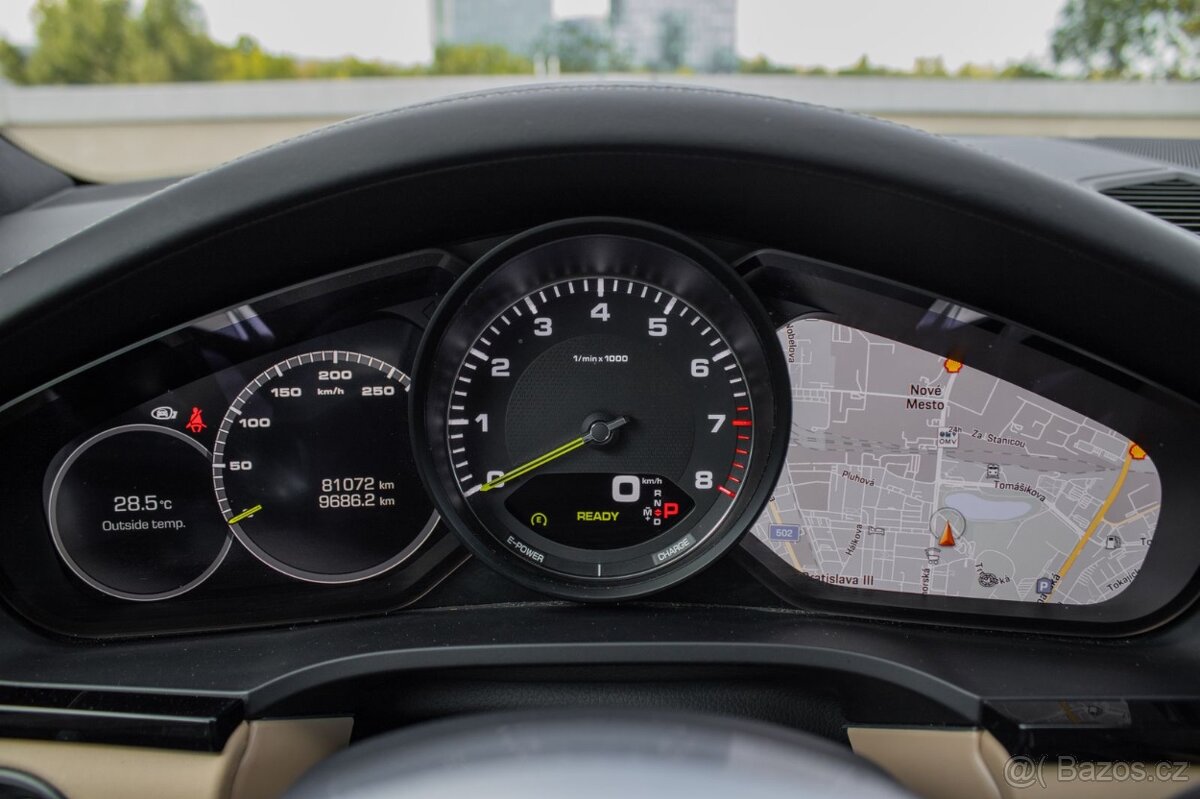 Porsche Cayenne E-Hybrid, plug-in hybrid, odpočet DPH - 14