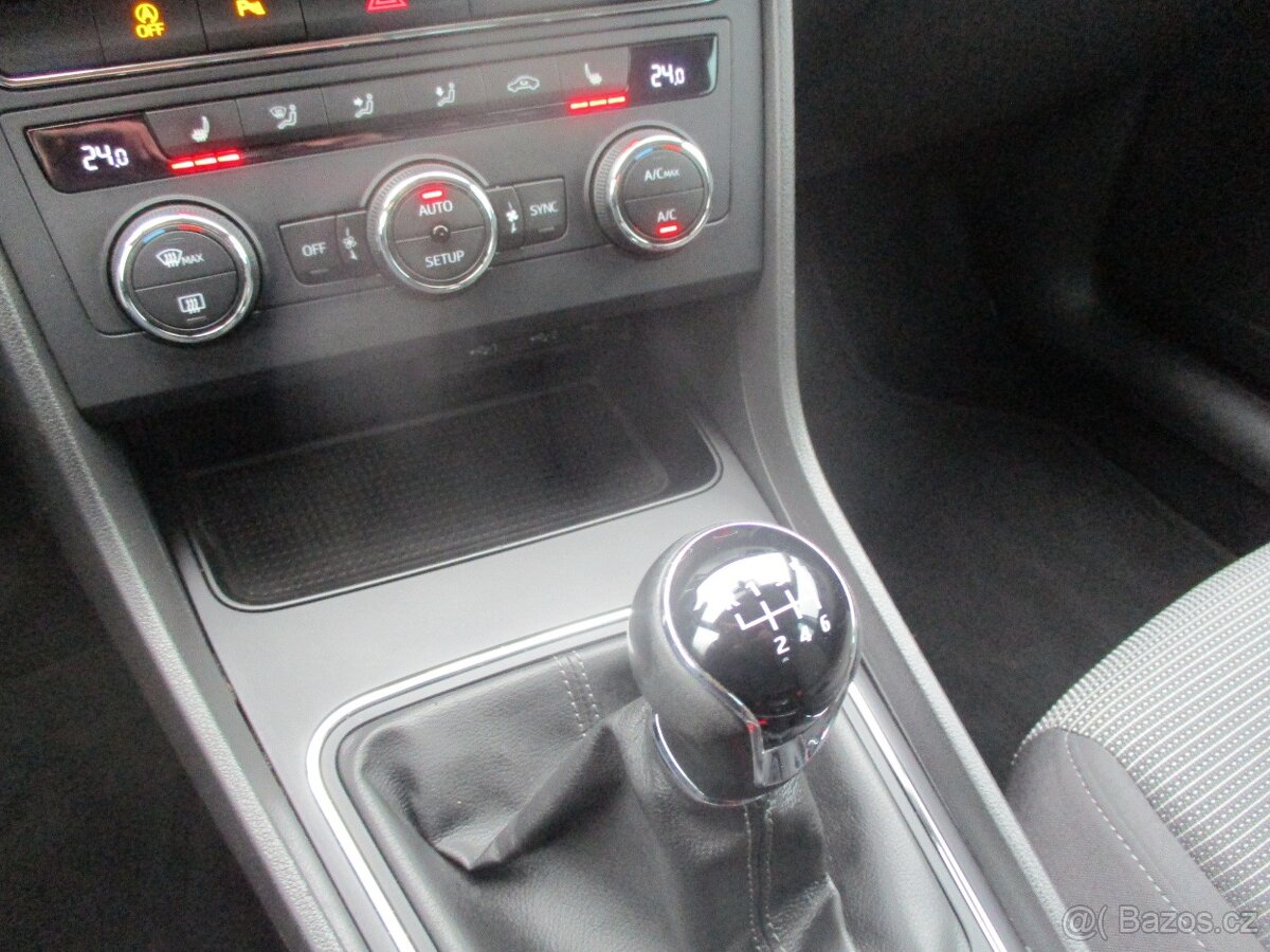 Seat Leon 1.4TSi 92kW ST STYLE VE VÝBAVĚ L+Z pneu 2017 - 14