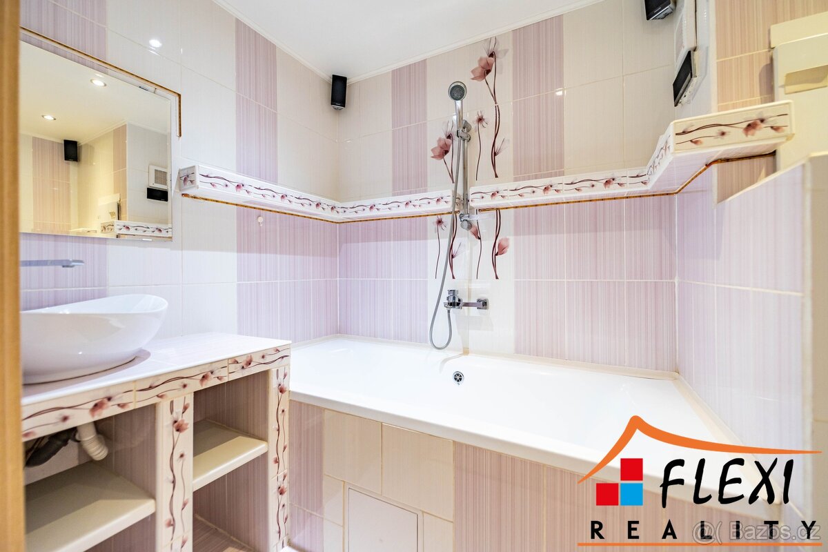 Pronájem částečné zařízeného bytu 2+kk s balkónem, 56,20 m², - 14