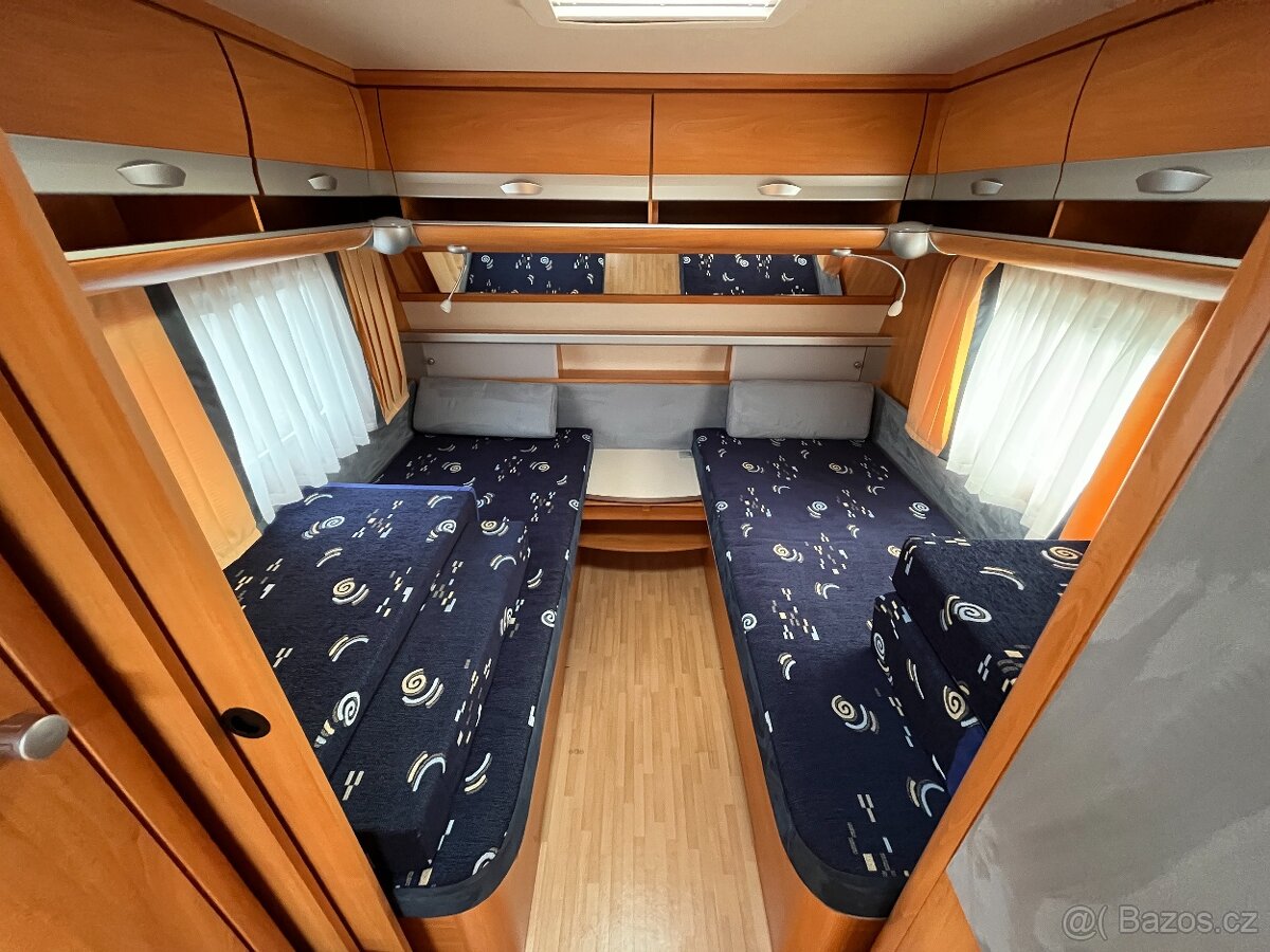 Karavan Wilk 520, předstan Isabella, 2009 - 14