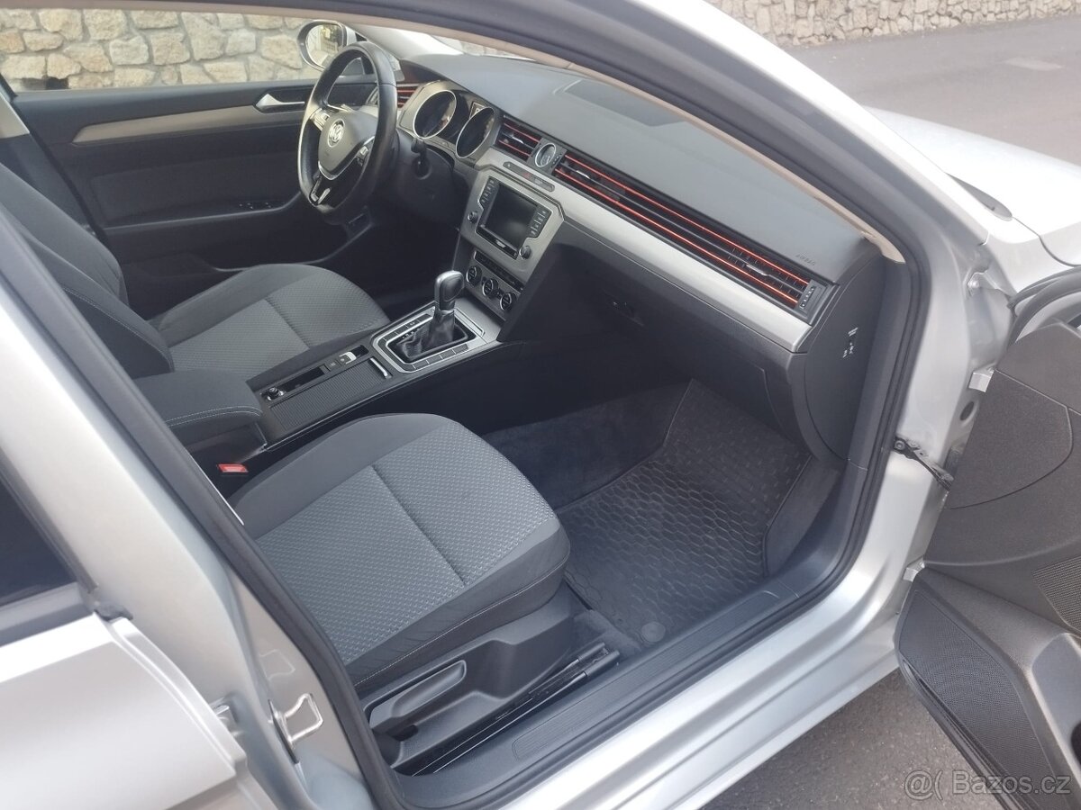 Volkswagen Passat Variant B8 Combi 2.0 TDI, 110kw, DSG (2016 - 14