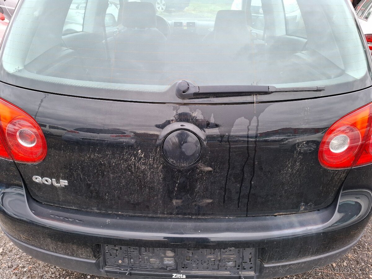 VW Golf V 1.4i 55kw/ / Celek na díly/ // - 14