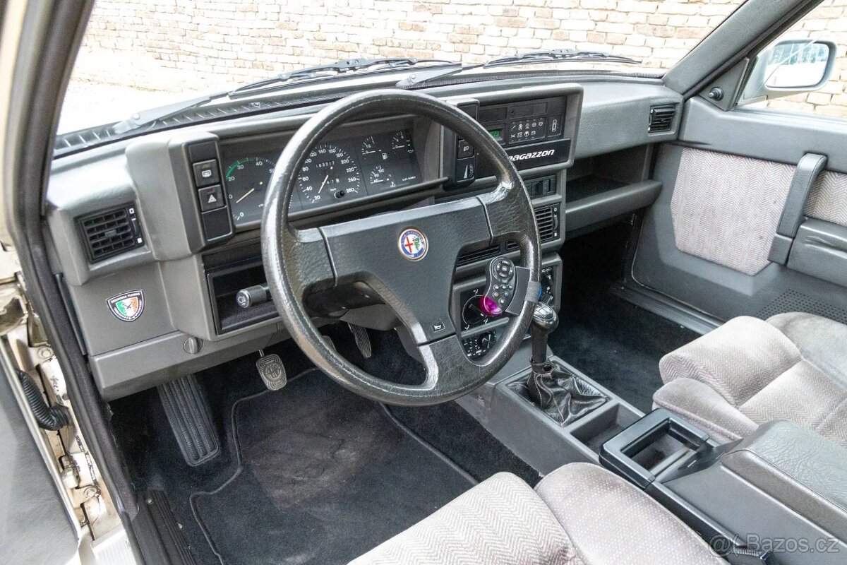 Alfa Romeo 75 2.0 Twin Spark 1988 - 14