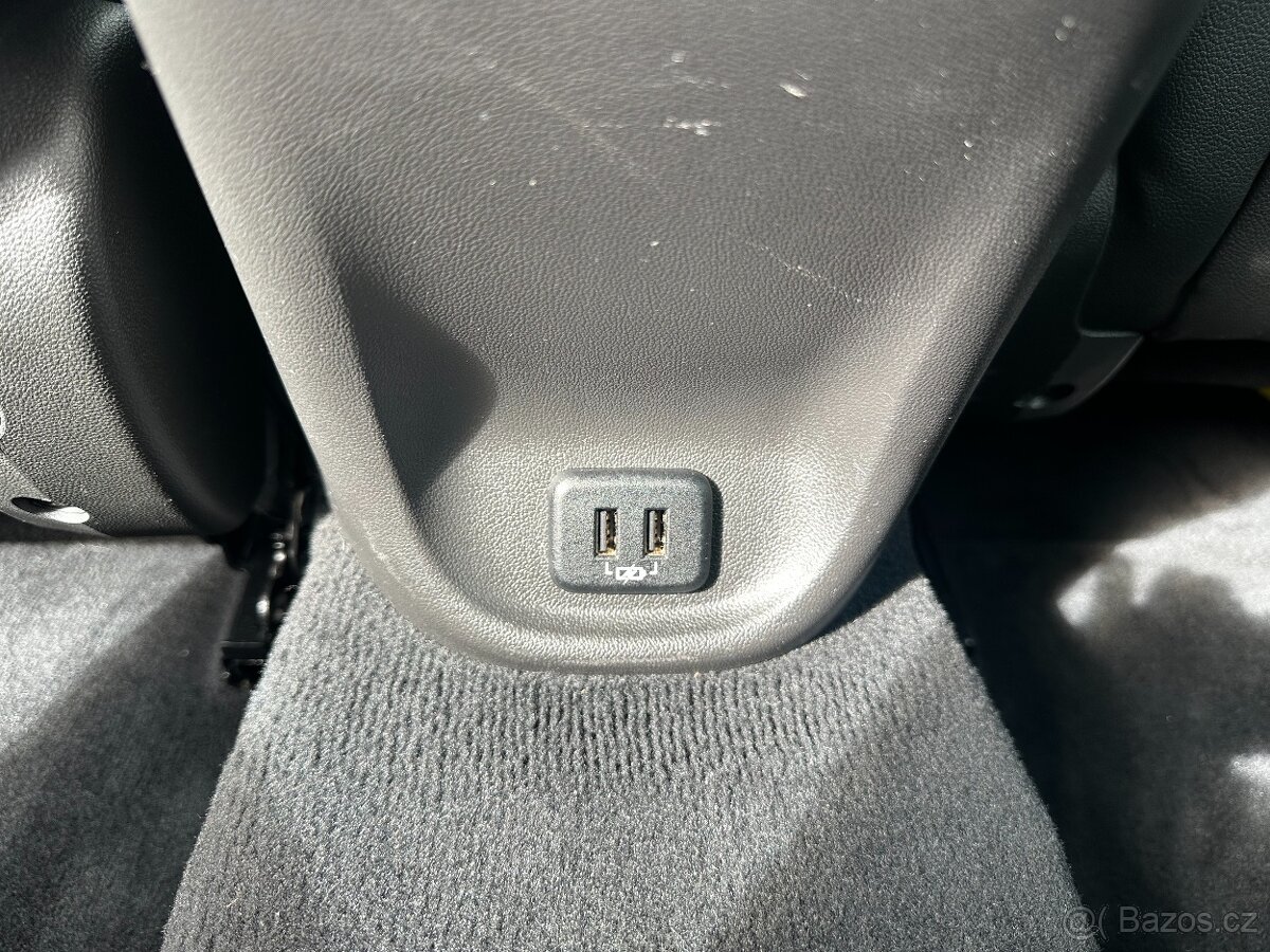 OPEL INSIGNIA 2,0 CDTI 125kW DYNAMIC ST - HEZKÝ STAV - 14