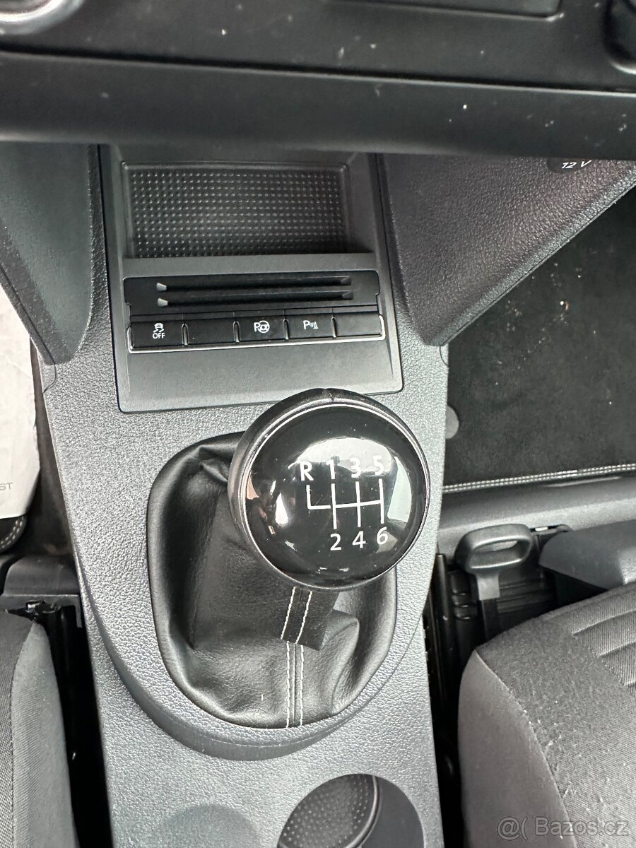 Volkswagen touran 1.2tsi benzín edice CUP model 2015 - 14