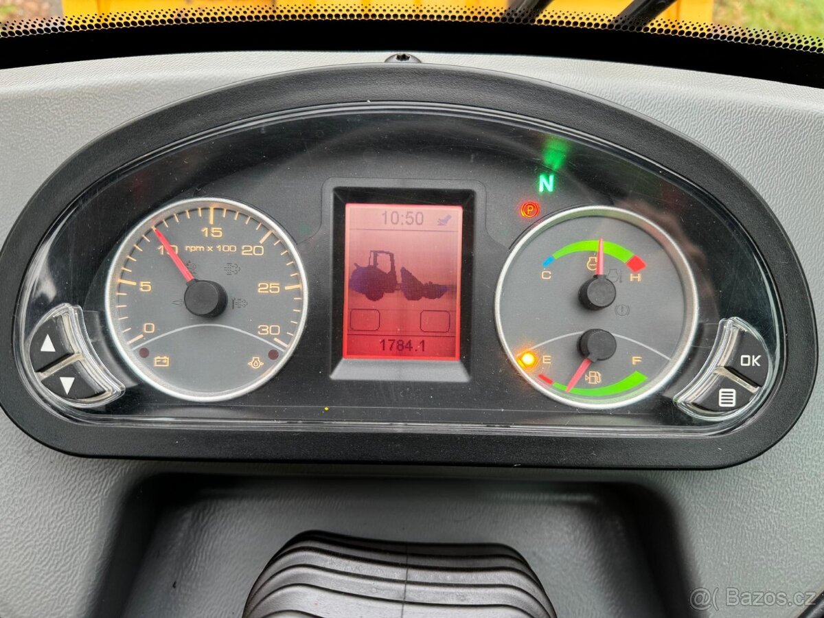 Kolový nakladač Mecalac ax1000 - 14