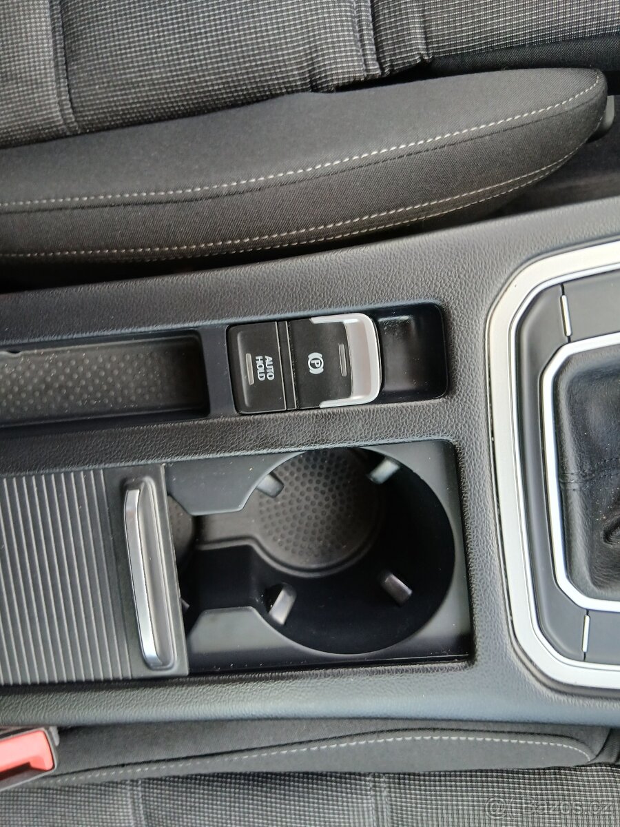 VW Passat, 1.6TDI, B8, 199 000 km , r.v.2016 - 14