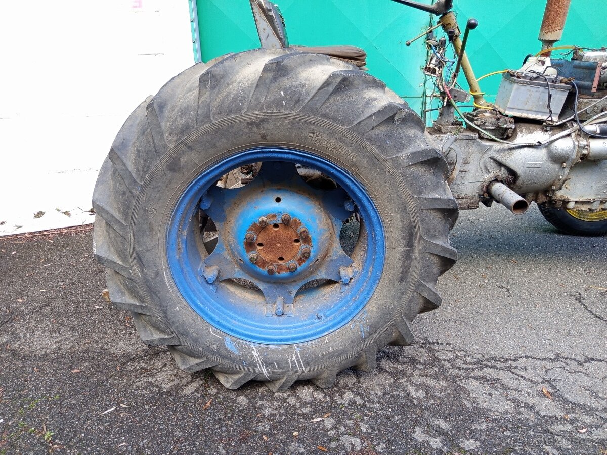 Zetor 5711 náhradní díly - 14
