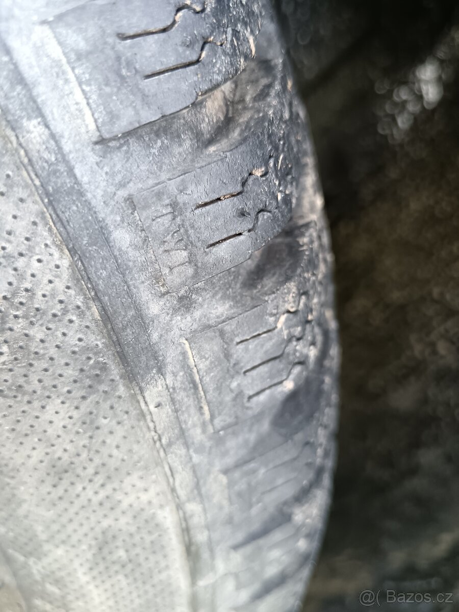 Favorit r.v.1990 karbec pekny stav HP sporting - 14