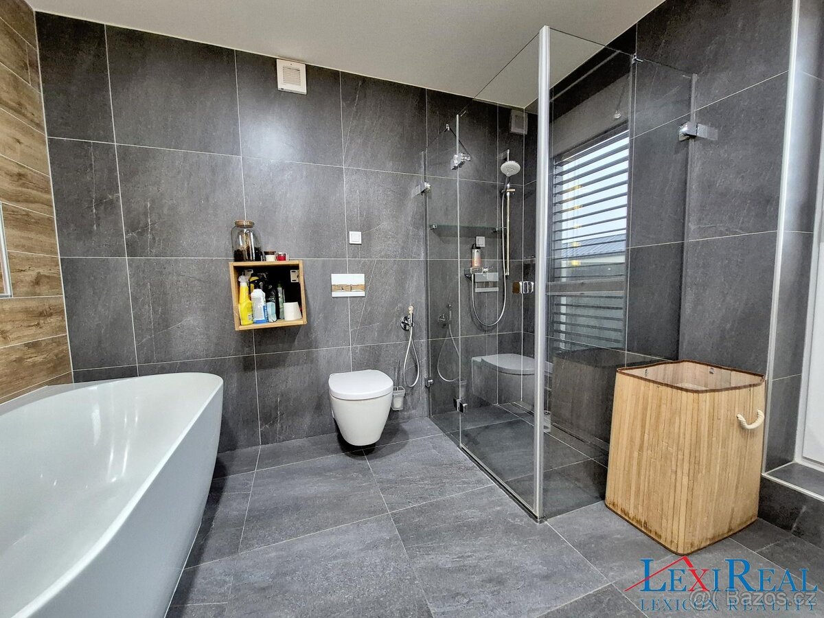 řadový rodinný dům 164 m2, 211 m2 zahrada, nadstandartní vyb - 14