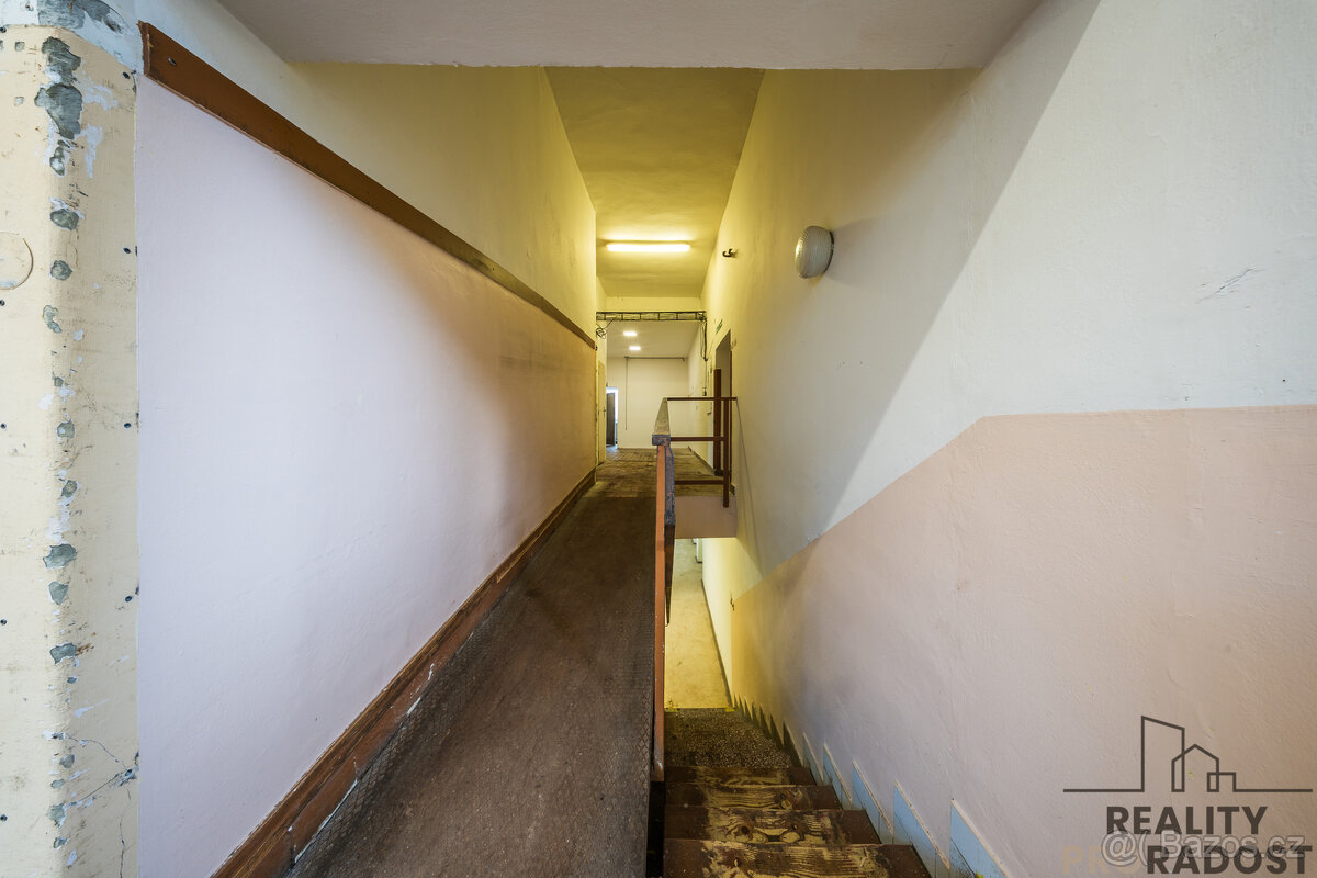 Obchodní, skladovací a výrobní prostory v Tvarožné Lhotě - 14