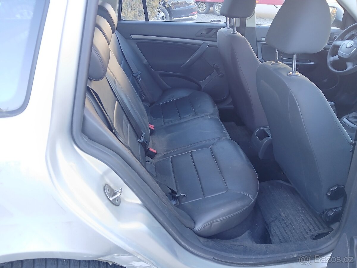 Škoda Octavia Combi 1.6MPI, 75kW, 2011 - 14