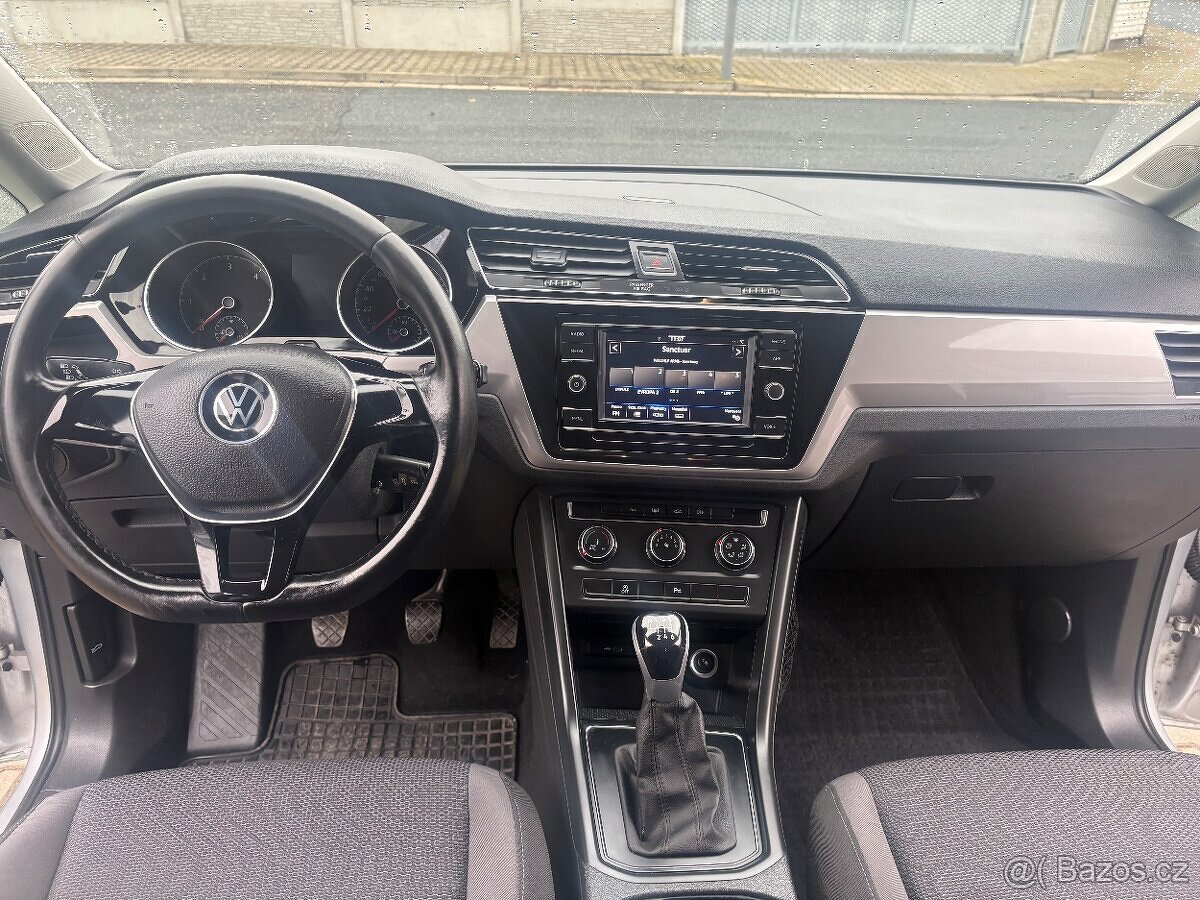 VW TOURAN 2.0TDI R.2023 134000KM 2x kola TOP STAV - [18.12. - 14