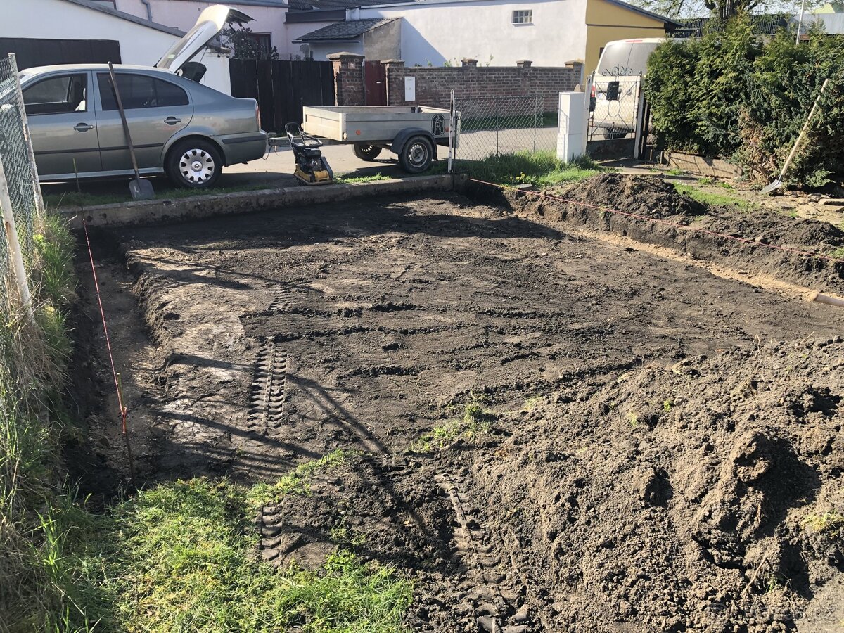 Pokládka zámkové dlažby a výkopové práce - 14