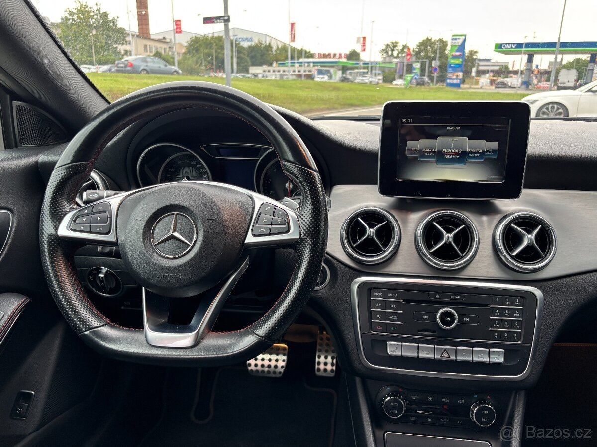 Mercedes-Benz CLA 180 1.6i AMG Automat ČR - 14