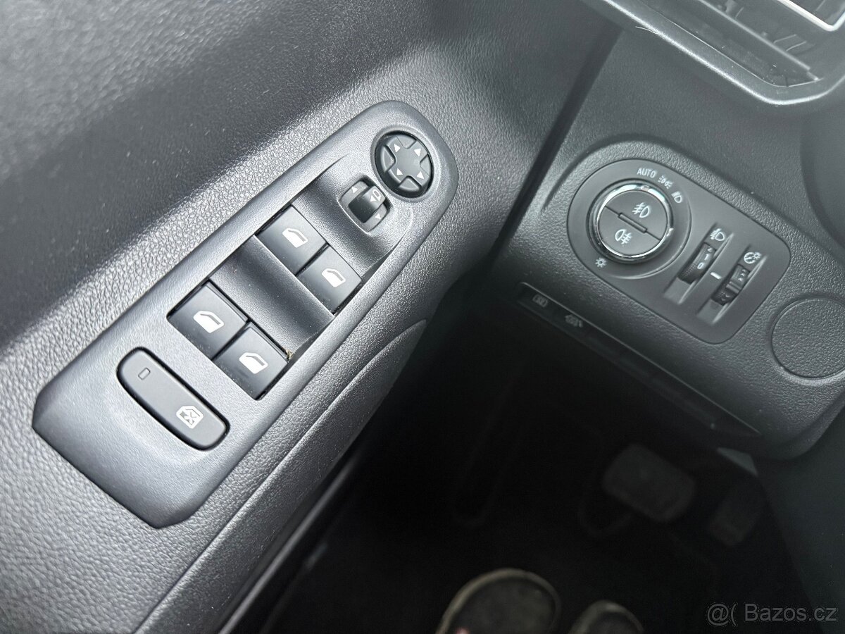 Combo-e Life Elegance - elektro, 100 kW, 2022, SoH 92% - 14