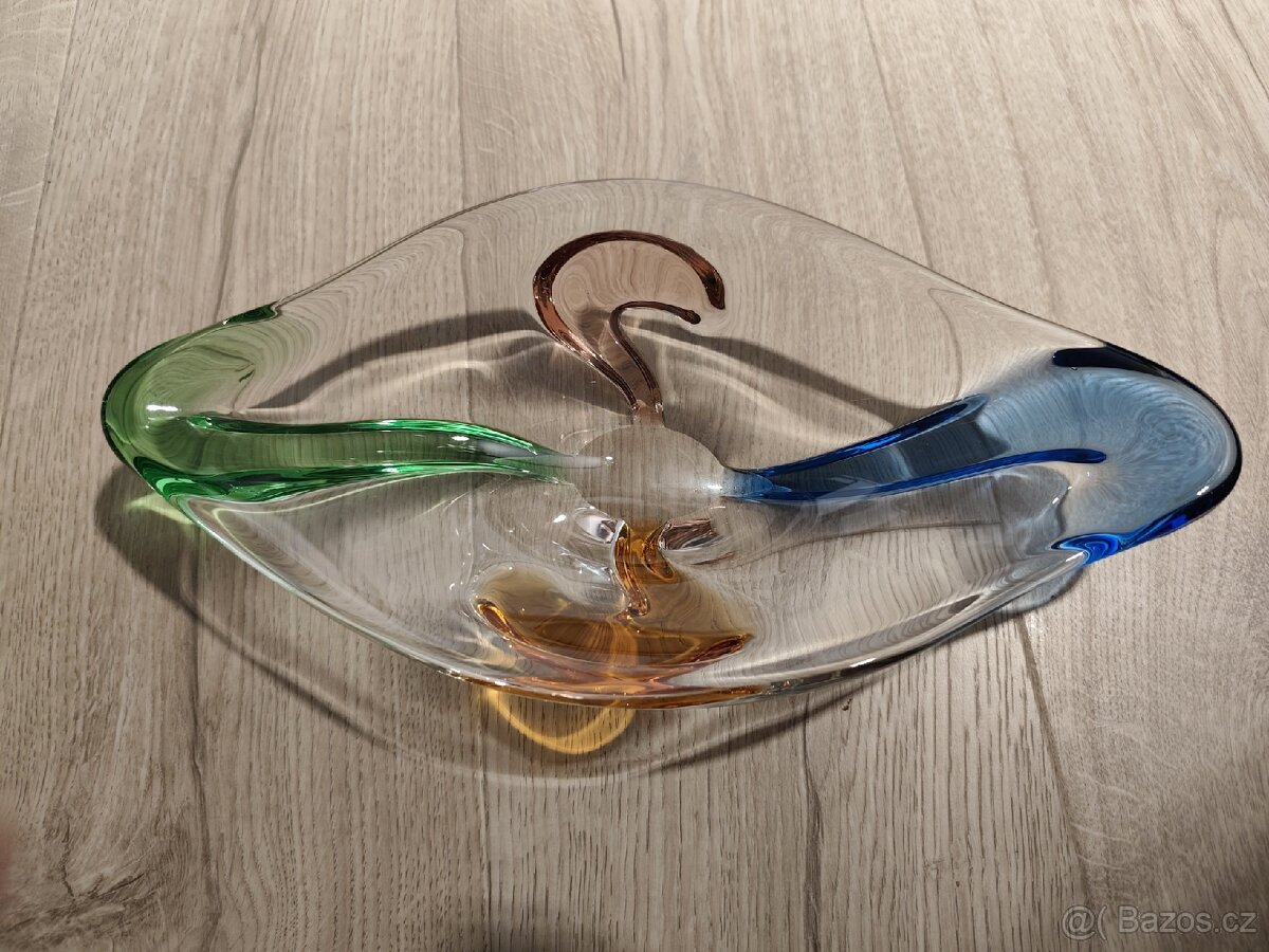 Barevné hutní sklo – mísy a váza, pěkný stav - 14