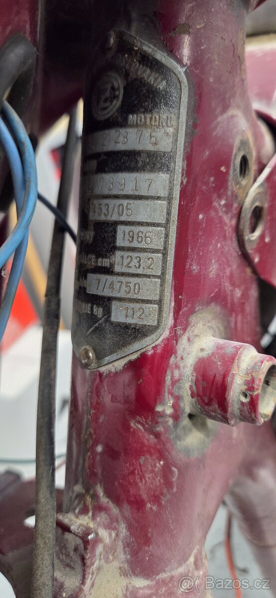 Jawa ČZ 125/453 De Luxe rv 1966 - 14