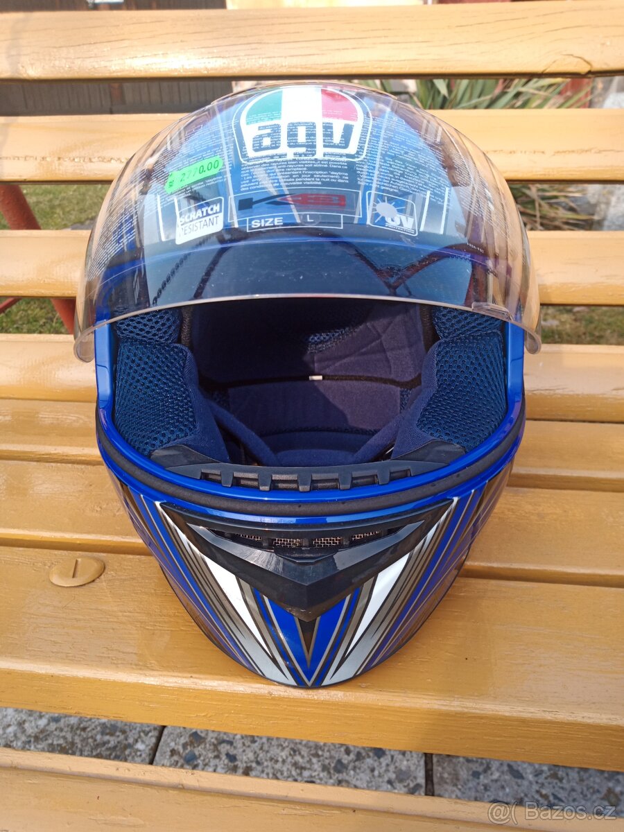 Helma na moto - 14
