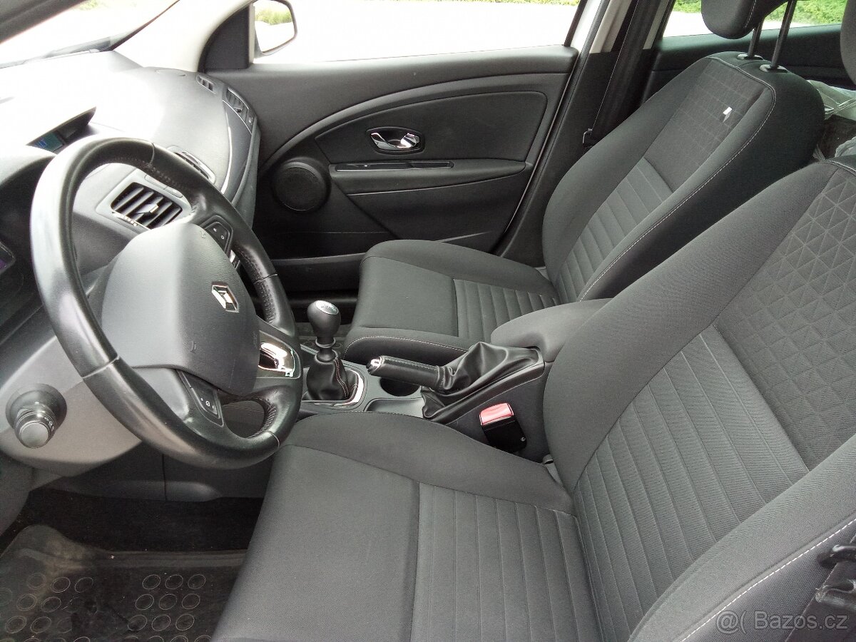 RENAULT MÉGANE 1.5 Dci r.v 2015 83000 KM - 14