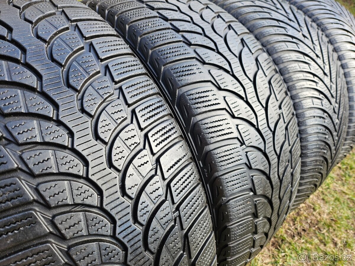 4x Zimní pneu Bridgestone + Kleber - 235/55 R17 XL - 85% - 14