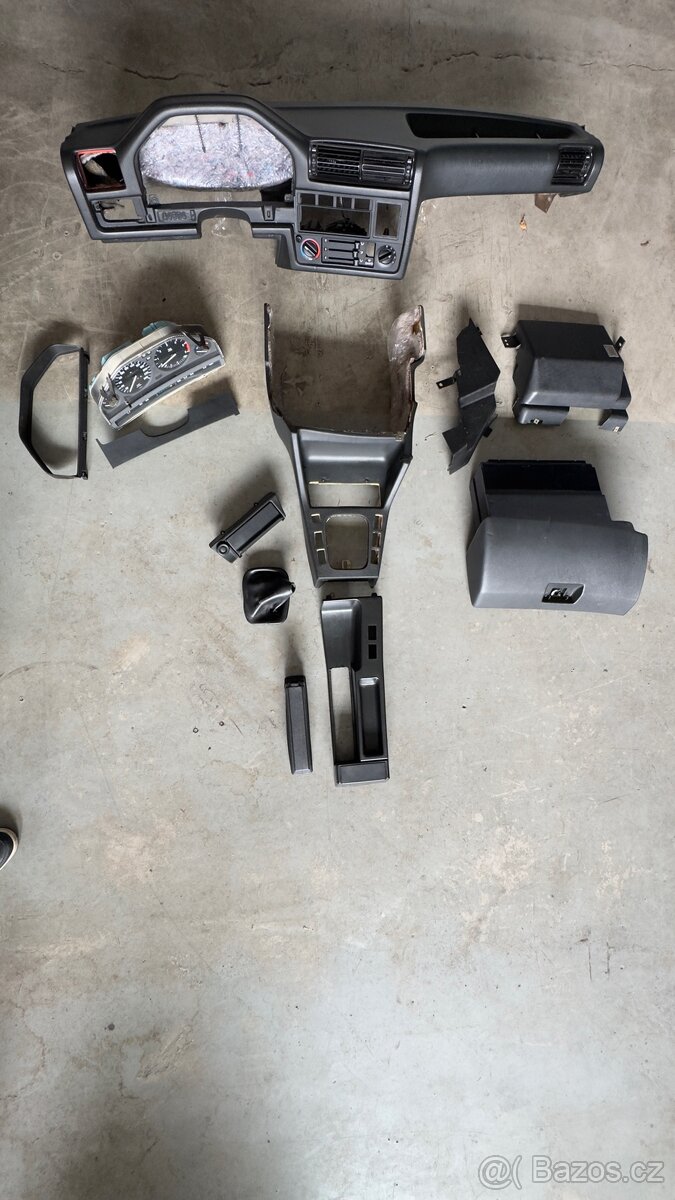 Palubní deska e30 + tunel - 14