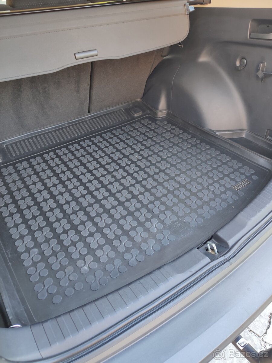 Prodám Honda CR-V 2 2i-DTEC 4x4 - 14