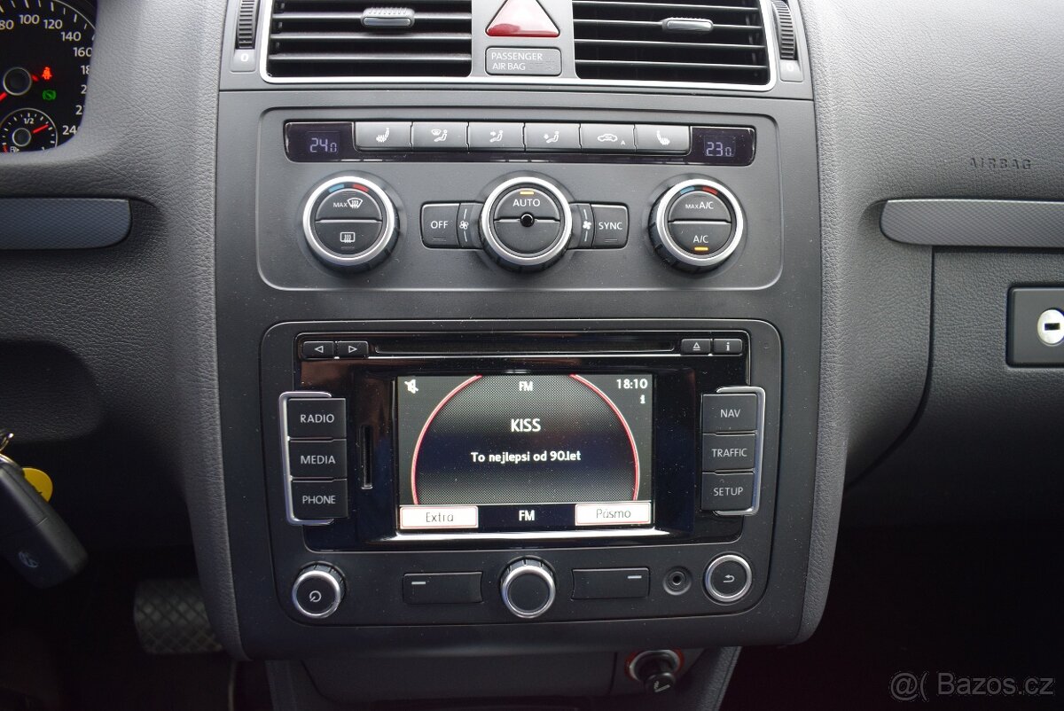 Volkswagen Touran 1,4TSi AUTOMAT LIFE,TOP STAV,1.MAJ - 14